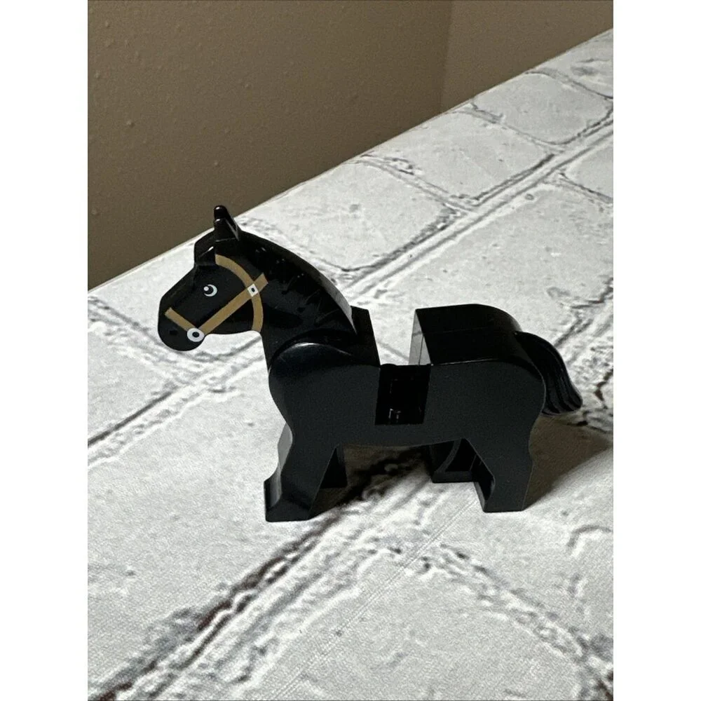 Lego Mini Figure Black Horse Moveable Head Brown Bridle Pattern Replacement